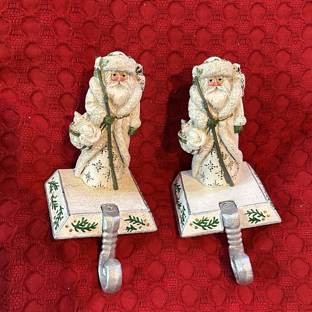 Midwest stocking hangers